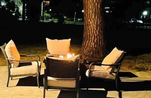 Downtown House | Bright 3 bedroom home with fireplace 5 min from Americana