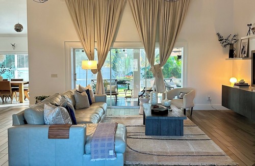 San Carlos Park House | Bright 3BR Family Home 15min to Beach Quiet, Clean & Comfortable