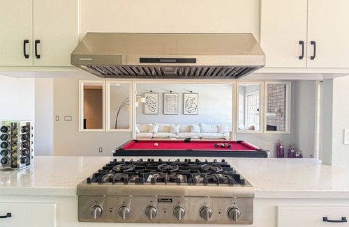 Hidden Hills House | Bright 4BR with Pool and View - GR-HH- MO