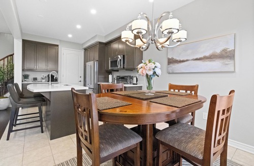 Milton House | Bright 5BR Milton Home~Main Floor Bedroom Retreat