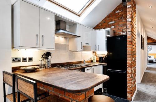Salisbury House | Bright & Airy Home Close To Salisbury Centre