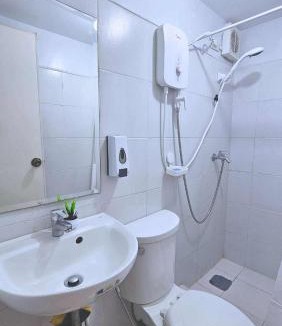 Cainta Apartment | Bright & Airy Loft Cambridge Village Charm