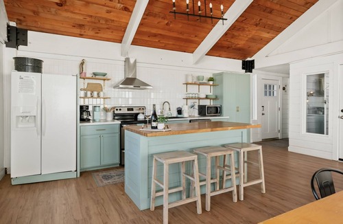 Tillamook County House | Bright and Airy Beachfront Bungalow w/hot tub overlooking Haystack rock!