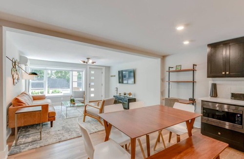 Franklin House | Bright And Airy-Historic Franklin Quadplex
