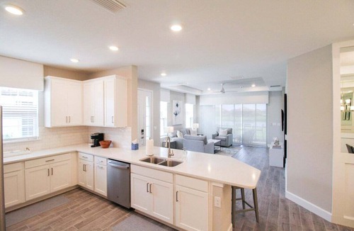 Braden River House | Bright and airy waterfront villa in the Esplanade - Golf Course Access - Sunny Retreat