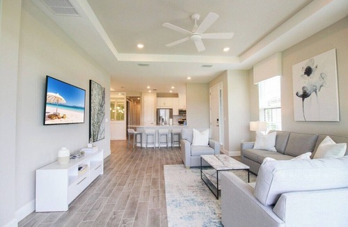 Braden River House | Bright and airy waterfront villa in the Esplanade - Golf Course Access - Sunny Retreat