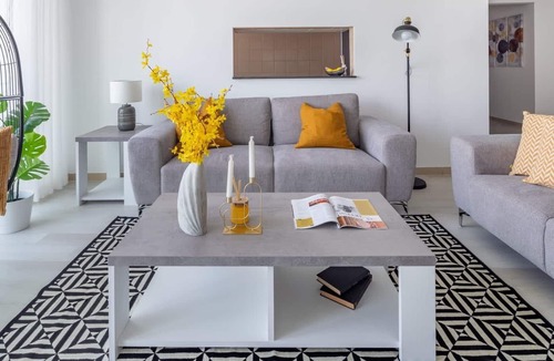 Downtown Dubai Apartment | Bright and Beautiful 2BR in Downtown Dubai!