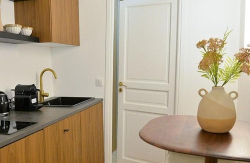 3rd Arrondissement Apartment | Bright and Central Studio - Paris
