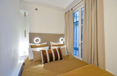 3rd Arrondissement Apartment | Bright and Central Studio - Paris