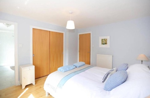 Leith Apartment | Bright and charming 2 bed in vibrant Leith