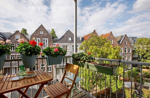 Oude Pijp Apartment | Bright and Charming Apartment in Amsterdam’s Lively De Pijp District