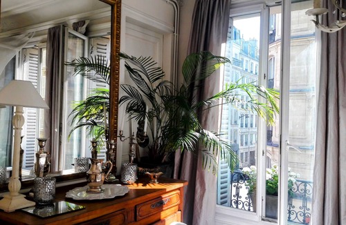 Notre-Dame-des-Champs Apartment | Bright and charming Parisian apartment in the center of town