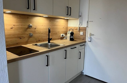 Bleich und Pfarrle Apartment | Bright and Comfortable 1BR Flat in Augsburg