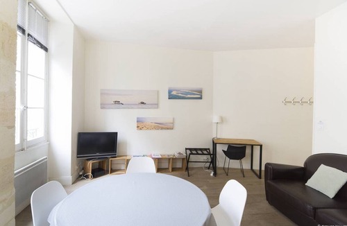 Hotel de Ville - Quinconces Apartment | Bright and comfortable apartment - 2nd FLOOR