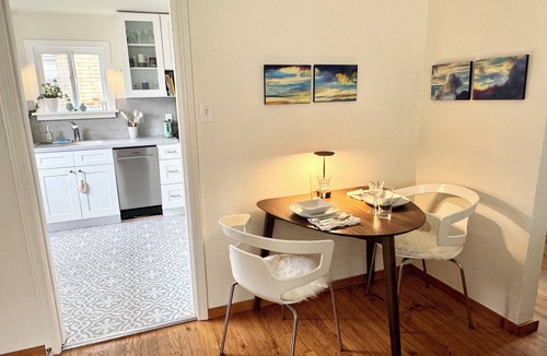 Roxhill Cottage | BRIGHT and COZY 2-bedroom cottage in Seattle