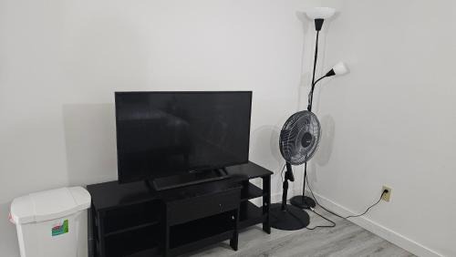 Northeast Edmonton House | Bright and Cozy Room with Free Parking