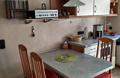 Kluesserath Apartment | Bright and cozy vacation apartment with covered balcony in Mediterranean style!