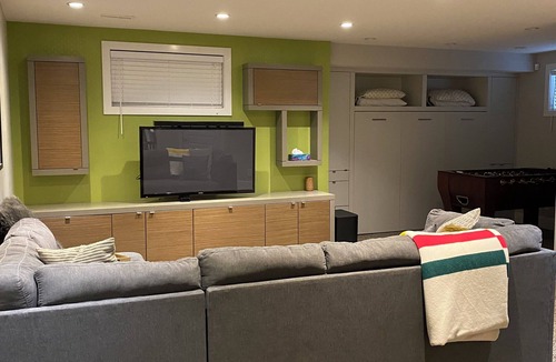 Cougar Ridge House | Bright and modern home