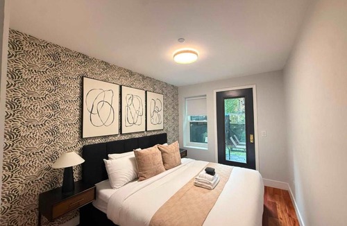 Harlem Apartment | Bright and modern unit