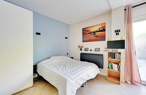 Parc-de-Montsouris Apartment | Bright and quiet studio in Paris
