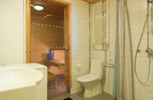 Hietalahti Apartment | Bright and spacious studio apartment in Kamppi, Helsinki (ID 9095)