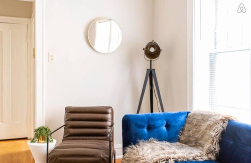 Ravenswood Apartment | Bright and Spotless 1BR Apt In Lincoln Square EA4