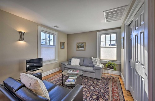 Greenport Apartment | Bright Apartment - 1/2 Mi to Greenport Harbor!