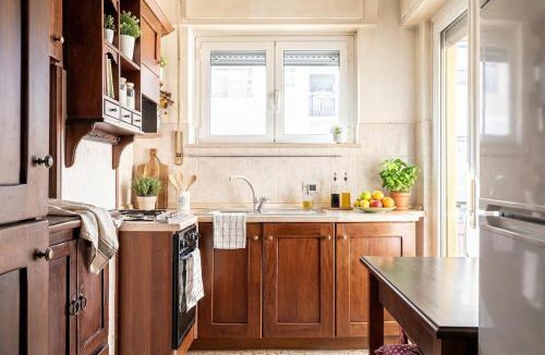 Cinecitta Apartment | Bright Apartment 2 Min from Metro Station