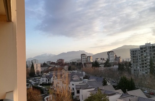 Novel Condo | Bright apartment crossing 6th floor 90m2