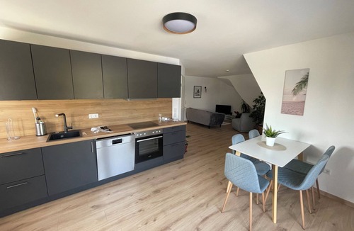 Sulzbach Apartment | Bright apartment for 4 pers. terrace, Oktoberfest train