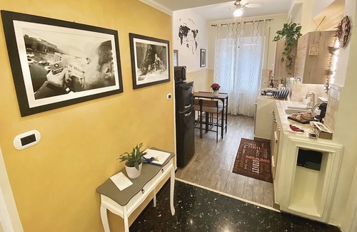 San Martino Apartment | Bright apartment with balcony, finely restored, in the heart of San Martino
