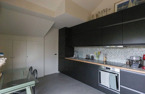 Parc-de-Montsouris Apartment | Bright apartment with balcony