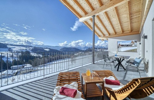Avelengo Apartment | Bright Apartment with 2 Bedrooms & Mountain Views – Montes