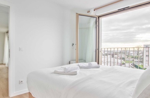 Champigny-sur-Marne Apartment | Bright apt with balcony -6P-Proche Disney/Paris