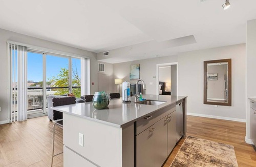 Stamford Apartment | Bright Apt with Balcony