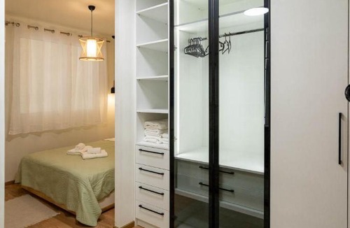 Kypseli Apartment | Bright Athens Getaway