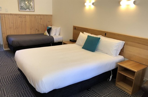 Bright Hotel | Bright Avenue Motor Inn