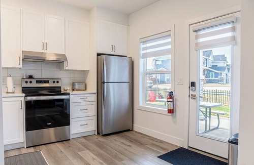 Cochrane Apartment | Bright Basement Suite Close to the Mountains