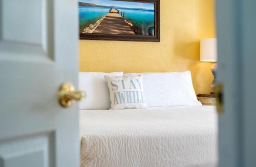 Bethune Beach Apartment | Bright Beach Condo - Ocean Views - Pool