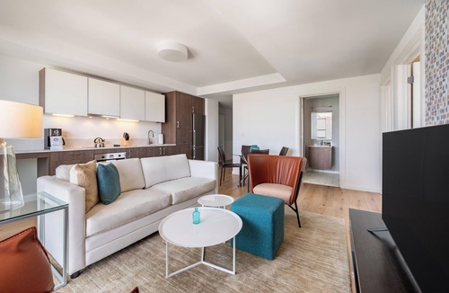 West Fens Apartment | Bright Boston Two Bedroom Near Iconic Fenway Park