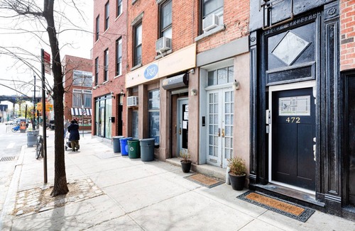 Carroll Gardens Apartment | Bright Carroll Gardens 1BR w/W/D, near WF & Waterfront, by Blueground