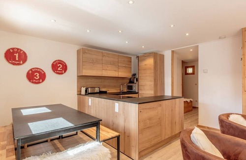 Plagne Soleil House | Bright chalet with 4 bedrooms and parking in La Plagne