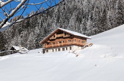Beaufort Apartment | Bright chalet in Arêches-Beaufort with terrace and equipped kitchen
