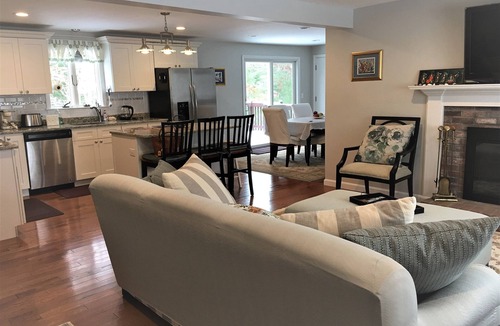 Cotuit House | Bright, Cheerful, Fully Renovated, Central AC, Quiet House Close to Beaches