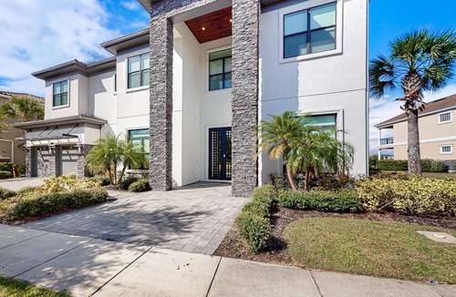 Reunion House | Bright Chic Oasis with Private Pool and Spa at Reunion