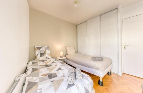 Quartier Vilmorin Apartment | Bright & Chill - Terrasse - À 7 min Gare Massy TGV