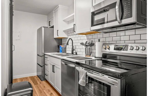 Beechmont Condo | bright choice