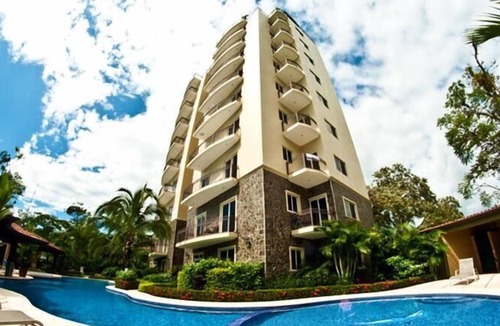 Herradura Condo | Bright Condo with great pool in La Torre Next to Los Suenos