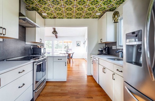 Cragsmoor House | Bright Contemporary Near The Best Hiking Trails