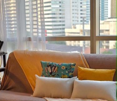 Highway Hills Apartment | Bright Corner 1BR Suite with City Views at Twin Oaks Place